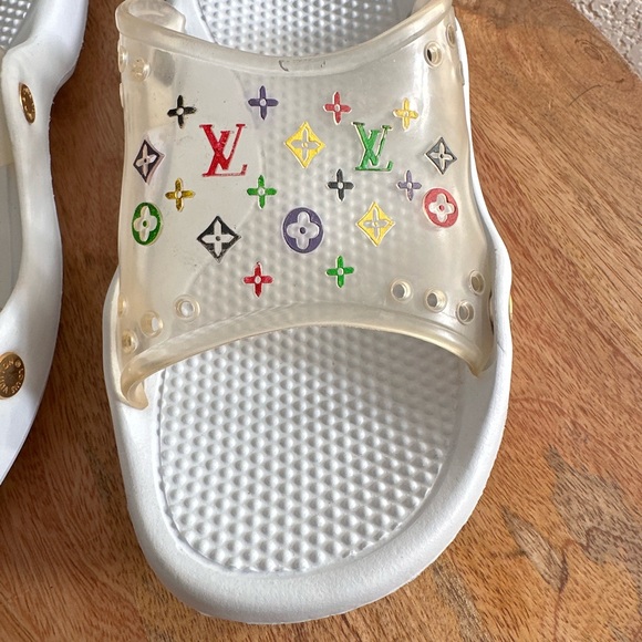 Louis Vuitton Bom Dia Multi Color Clear Monogram Pool Slides sz: 8 - Picture 2 of 10